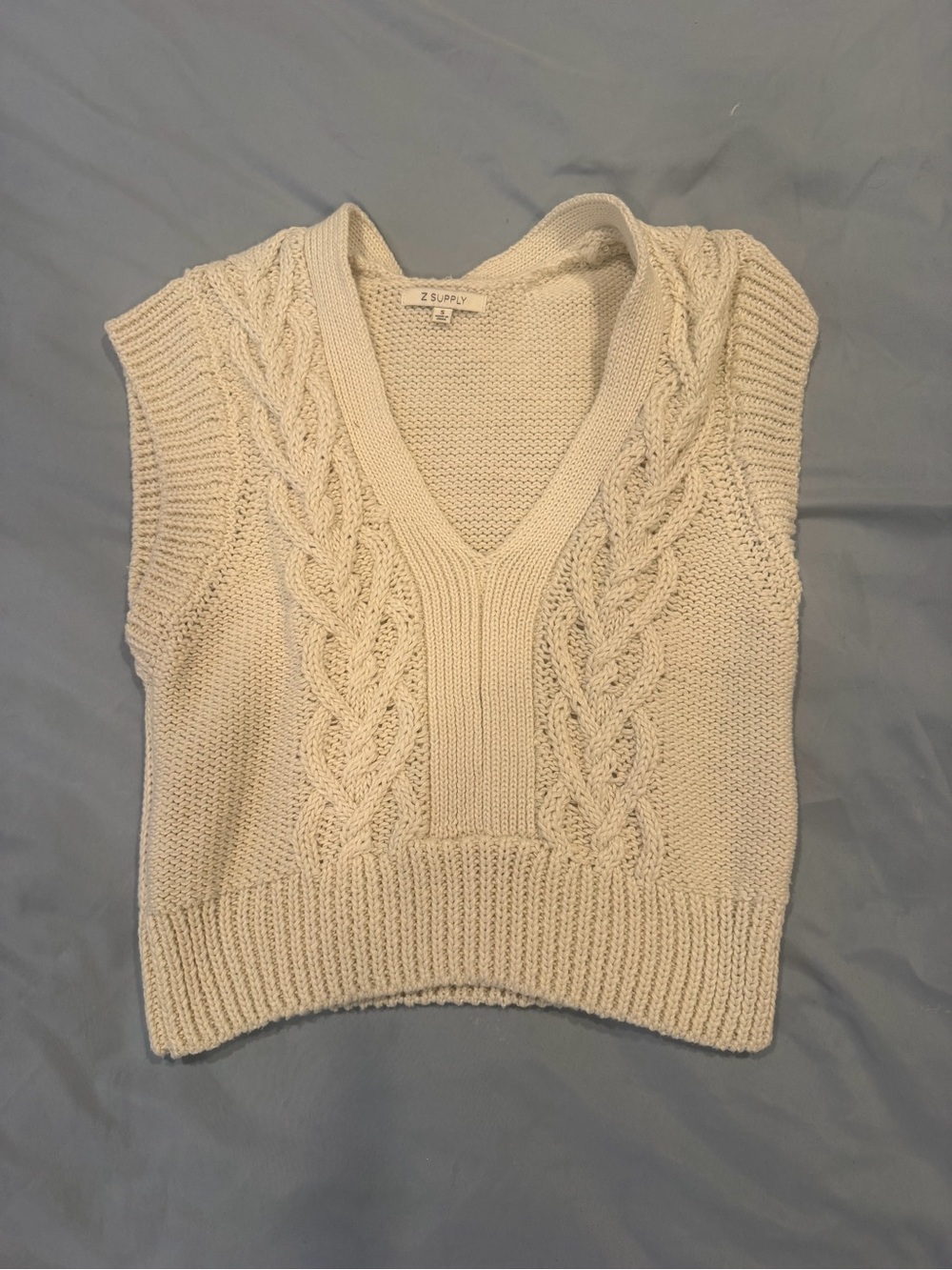 Z Supply Ivory Cable Knit V-Neck Sweater Vest